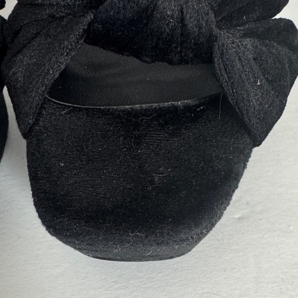 BCBGeneration Black Velvet Platform Heels shoe size 7.5B - Picture 4 of 8